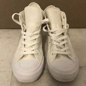 Converse All Star High Tops - Size 7